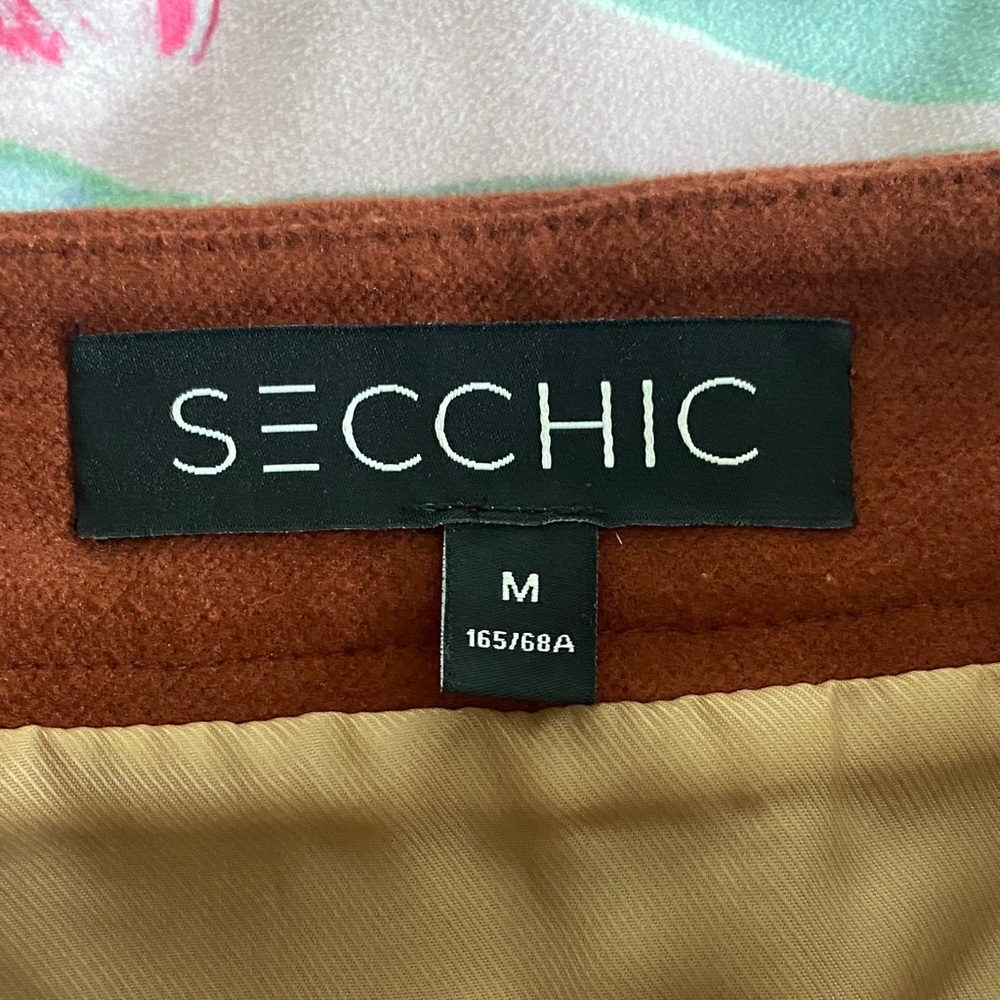 Chic Rust Mini Skirt - Picture 2 of 3